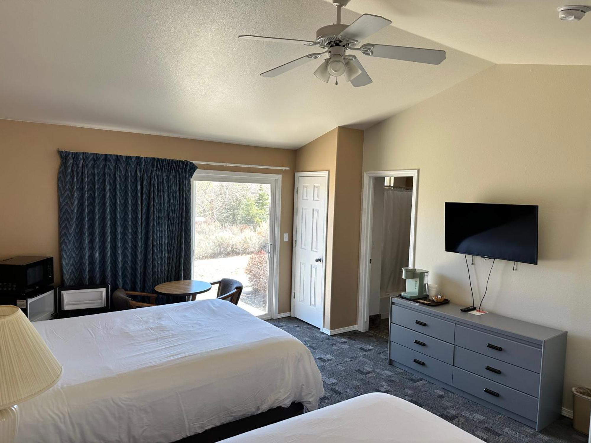 Meadowcliff Lodge Coleville エクステリア 写真